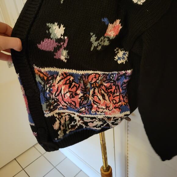 Vintage 90s Floral Knit Cardigan Sweater Michelle Stewart Black M Shoulder Pads - Picture 4 of 9